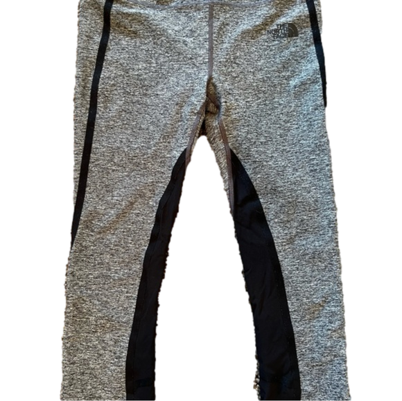 The Northface grey and black workout yoga capris - Picture 2 of 4
